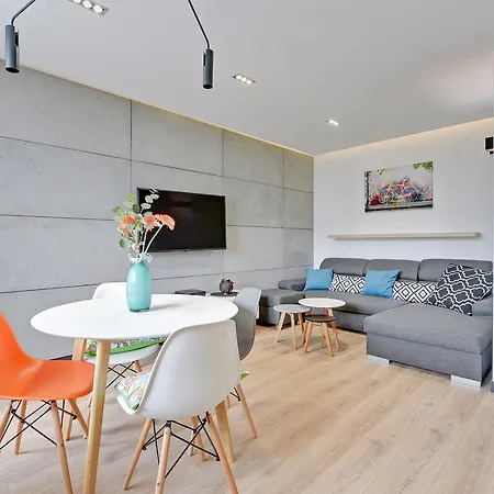 Apartment Aviator Blue 15