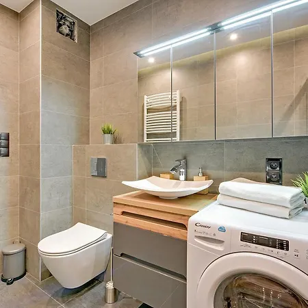 Aviator Blue 15 Apartment Gdansk