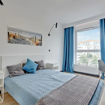 Aviator Blue 15 Apartment Gdansk